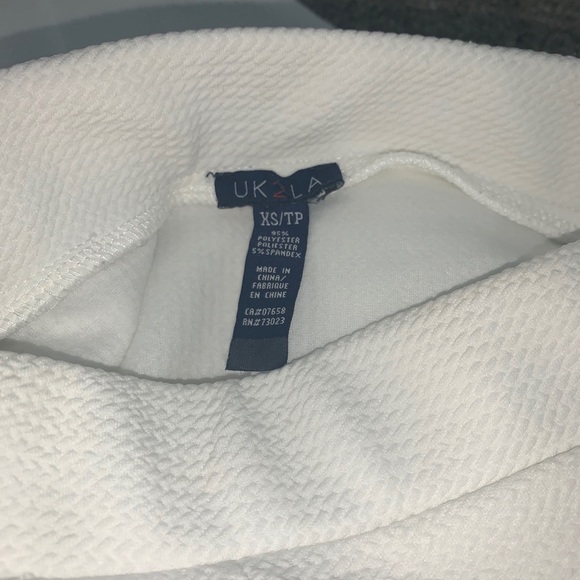 SOLD* UK2LA Classy White V Pencil Skirt NWOT - Picture 4 of 6